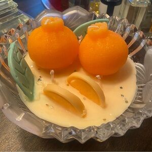 Sweet Orange Soy Candle in Vintage bowl with frosted detail. Candle 20 oz